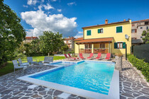 Ferienhaus mit Pool in Istrien